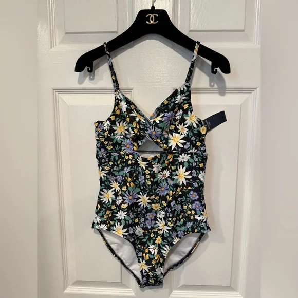NEW Abercrombie Kids One Piece Twist Front Cut Out floral bathing suit Swimsuit